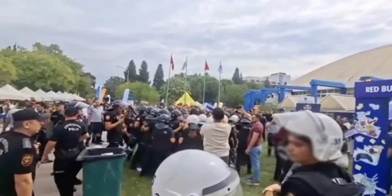 Ege Üniversitesi’nde Stant Gerilimi… 27 Öğrenci Gözaltında