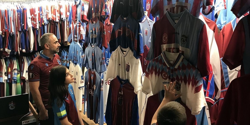 Trabzonspor Aşkı Evde 'Müze' Kurdurdu
