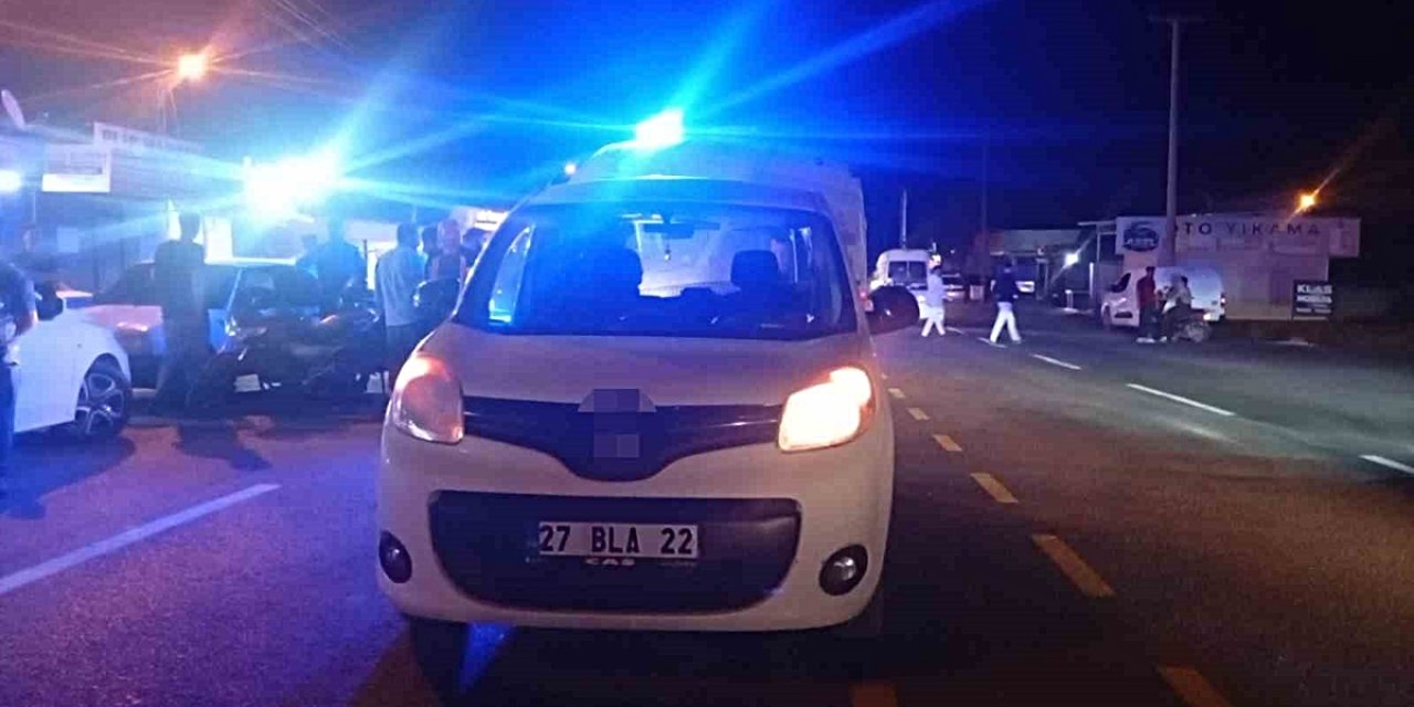 Gaziantep İslahiye'de İki Aracın Çarpıştığı Trafik Kazasında 1 Kişi Yaralandı