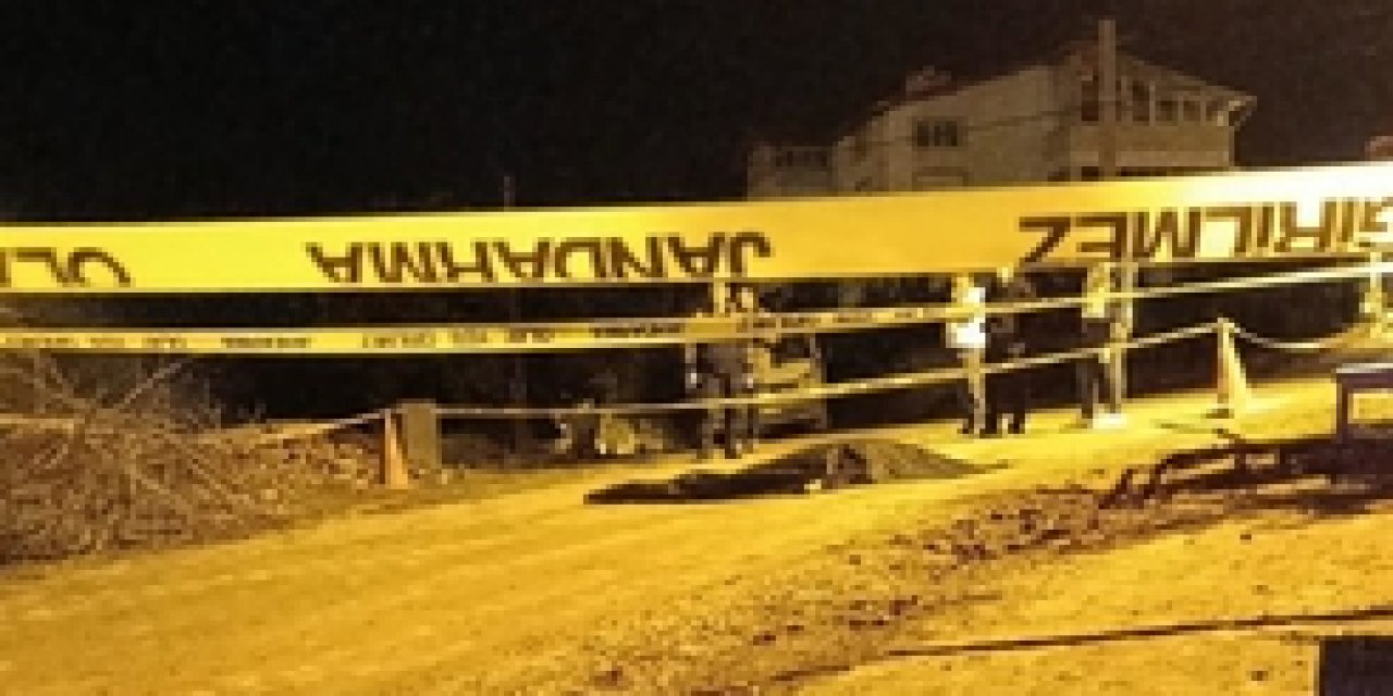 Şarkikaraağaç'ta Kan Donduran Olay! Eşini Sokak Ortasında Pompalı Tüfekle Vurdu