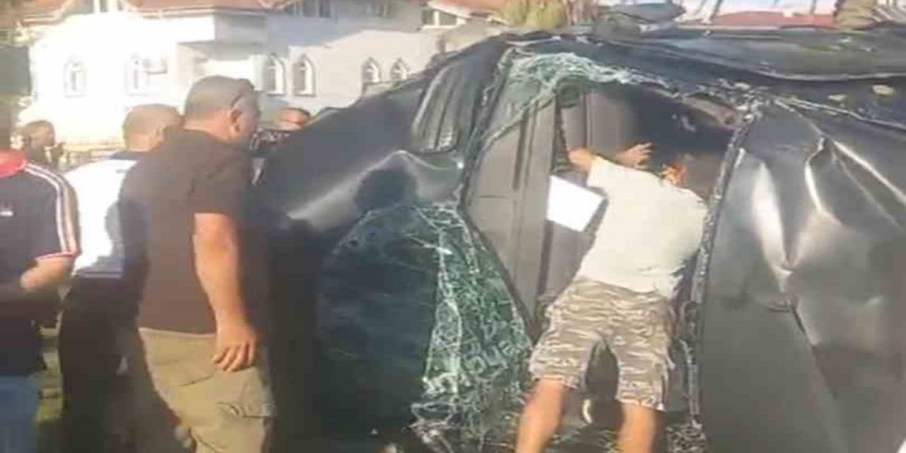 Antalya'da Turistleri Taşıyan Tur Minibüsü Kaza Yaptı: 17 Kişi Yaralandı