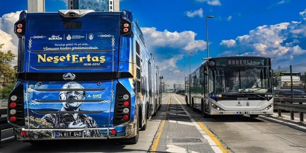 İstanbul'da Bazı Toplu Taşıma Araçları Neşet Ertaş'ın Anısına Özel Tasarlandı