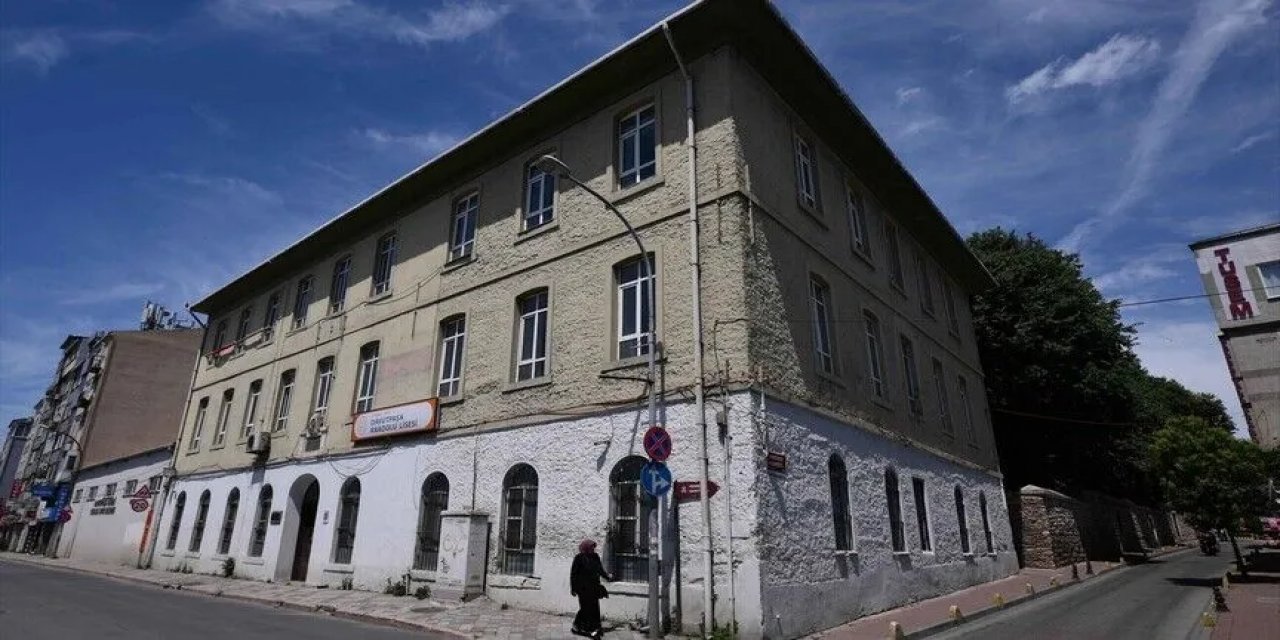 5 Asırlık Eğitim Yolculuğuyla Davutpaşa Anadolu Lisesi Geleceğe Işık Tutuyor