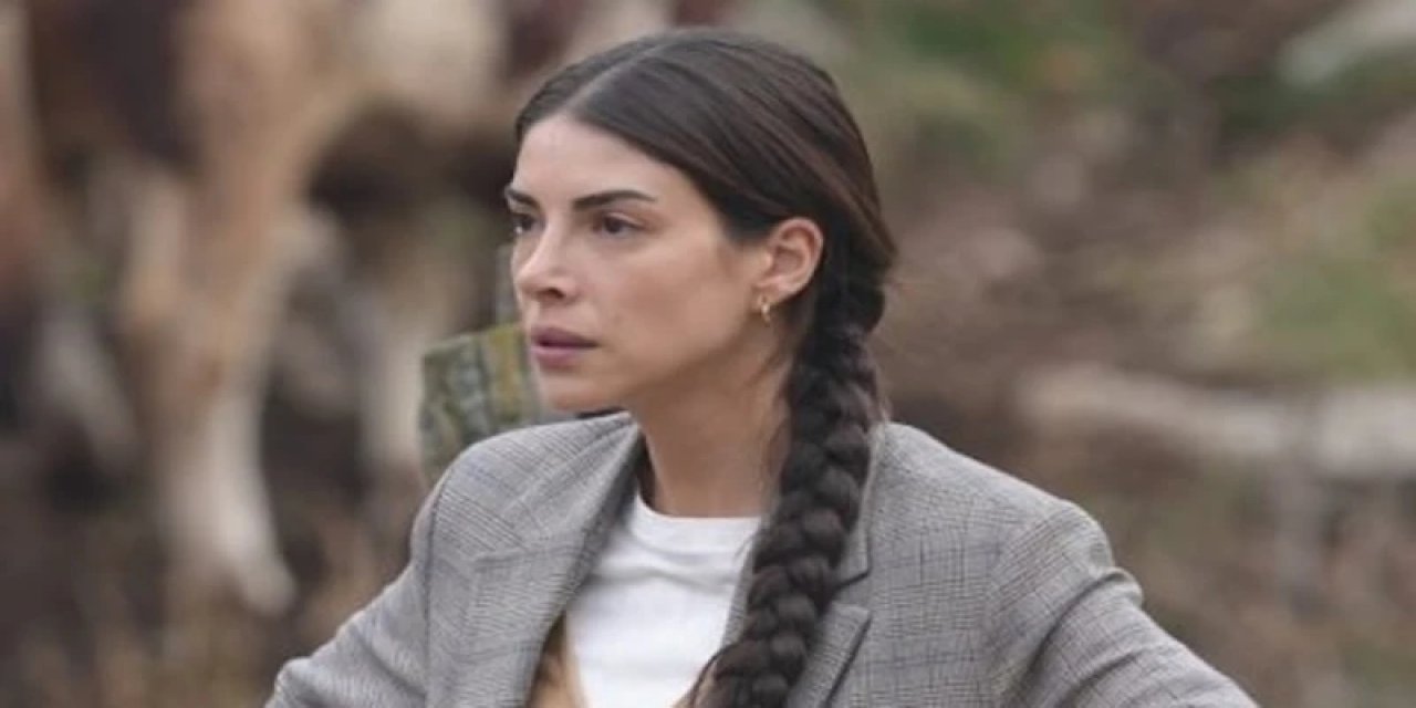 Taşacak Bu Deniz'in Esme'sinden "Soyadı" Hamlesi: Tek Kalemde Sildi