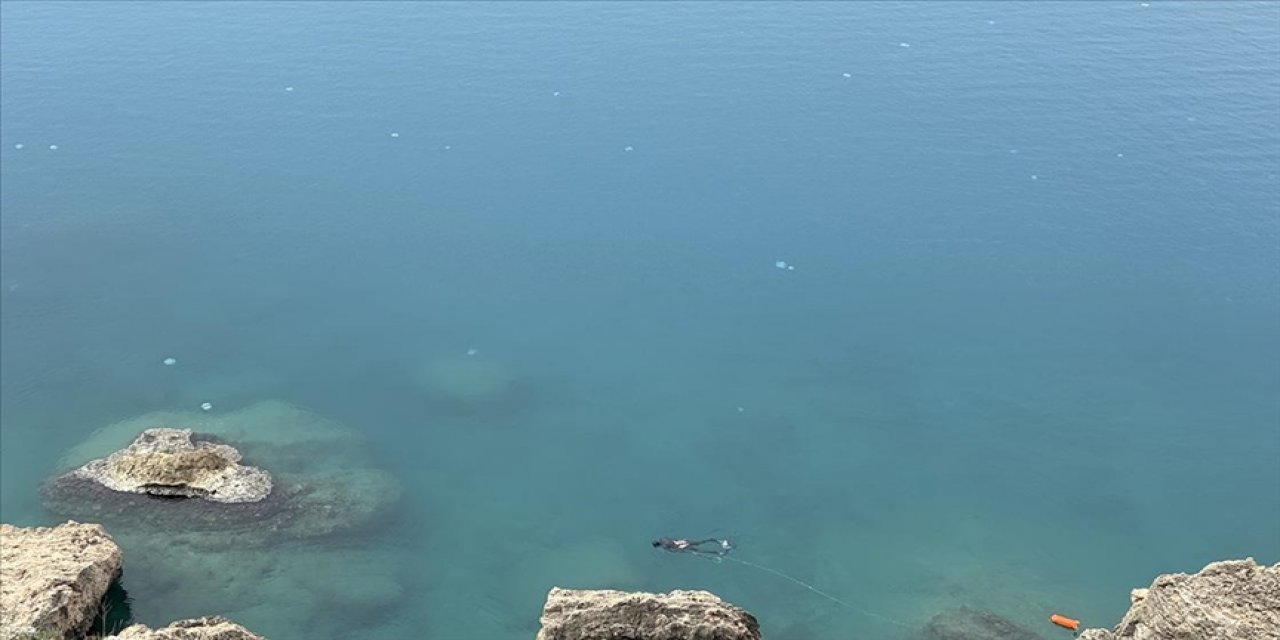 Antalya Körfezi'nde Kızıldeniz Göçmeni Balıkların Popülasyonu Artıyor