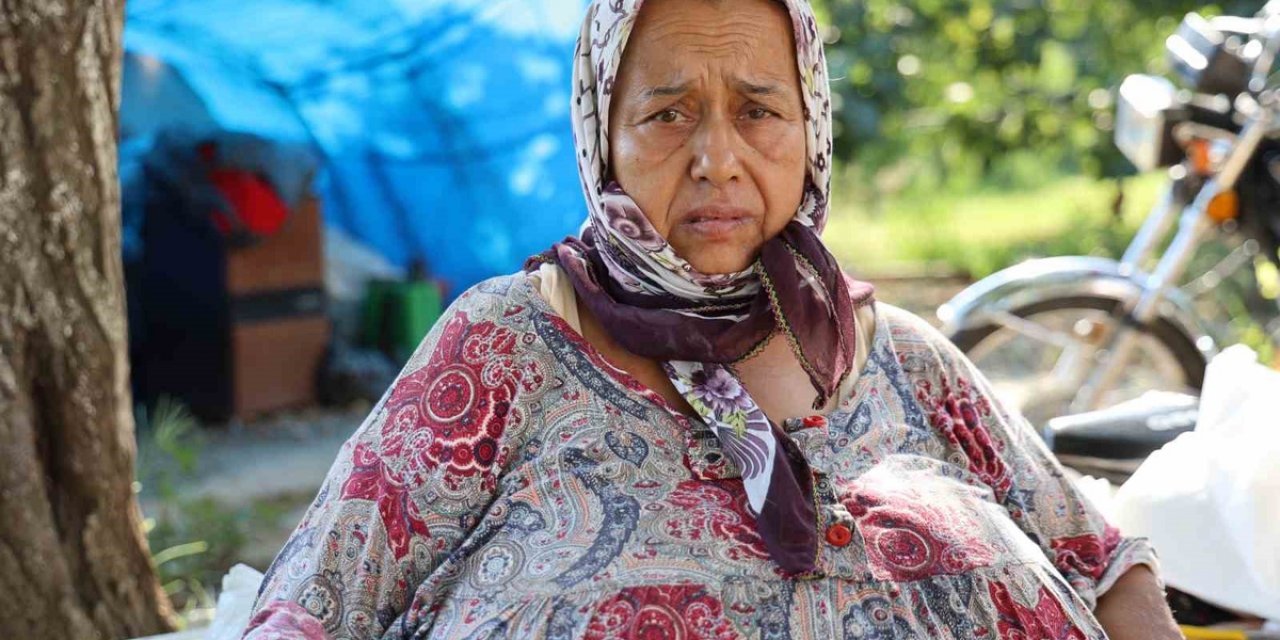 Efeler'de 170 Kiloya Ulaşan Leyla Demirkafa'nın Karnından 40 Kilogram Kitle Çıkarıldı