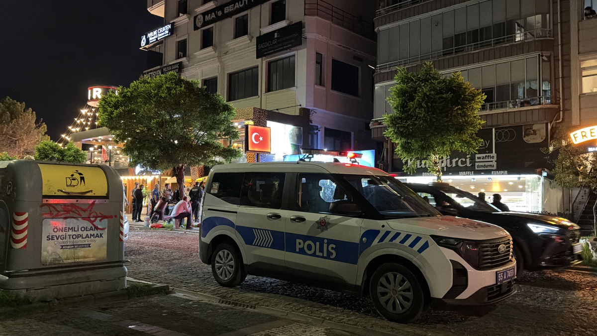 Atakum'da İddiaya Göre Kız Meselesi Yüzünden A.İ. Bacağından Bıçaklandı