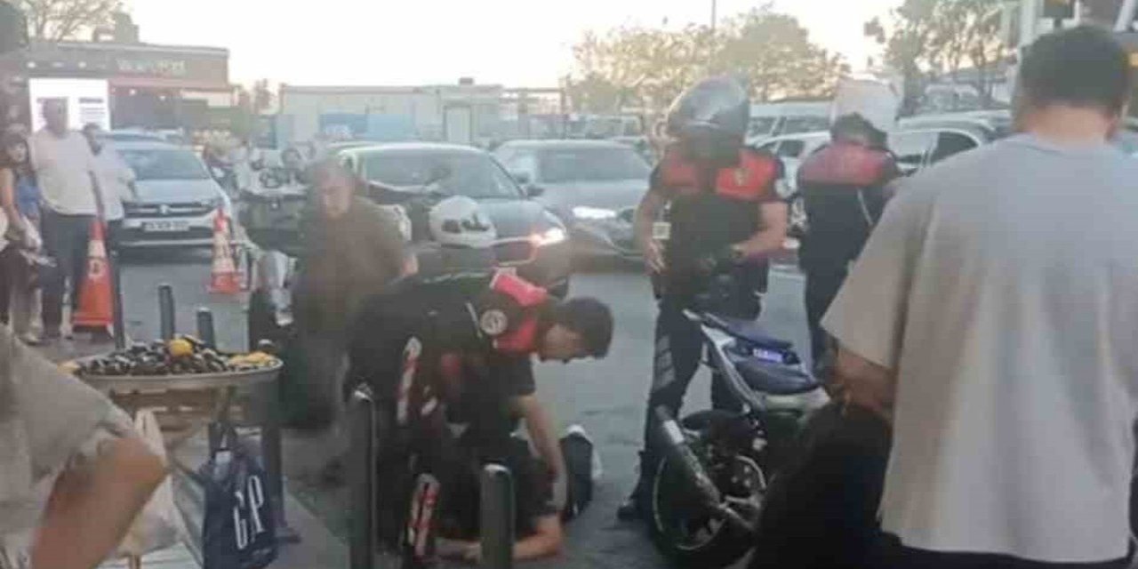 Sarıyer'de Plakasını Katlayan Motosikletli Polisten Kaçamadı, Bir Polis Memuru Yaralandı