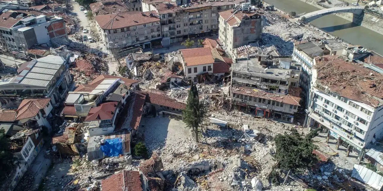 6 Kişinin Öldüğü Göçemen 2 Apartmanı Davasında En Az 5 Kişilik Bilirkişi Heyeti Kurulacak