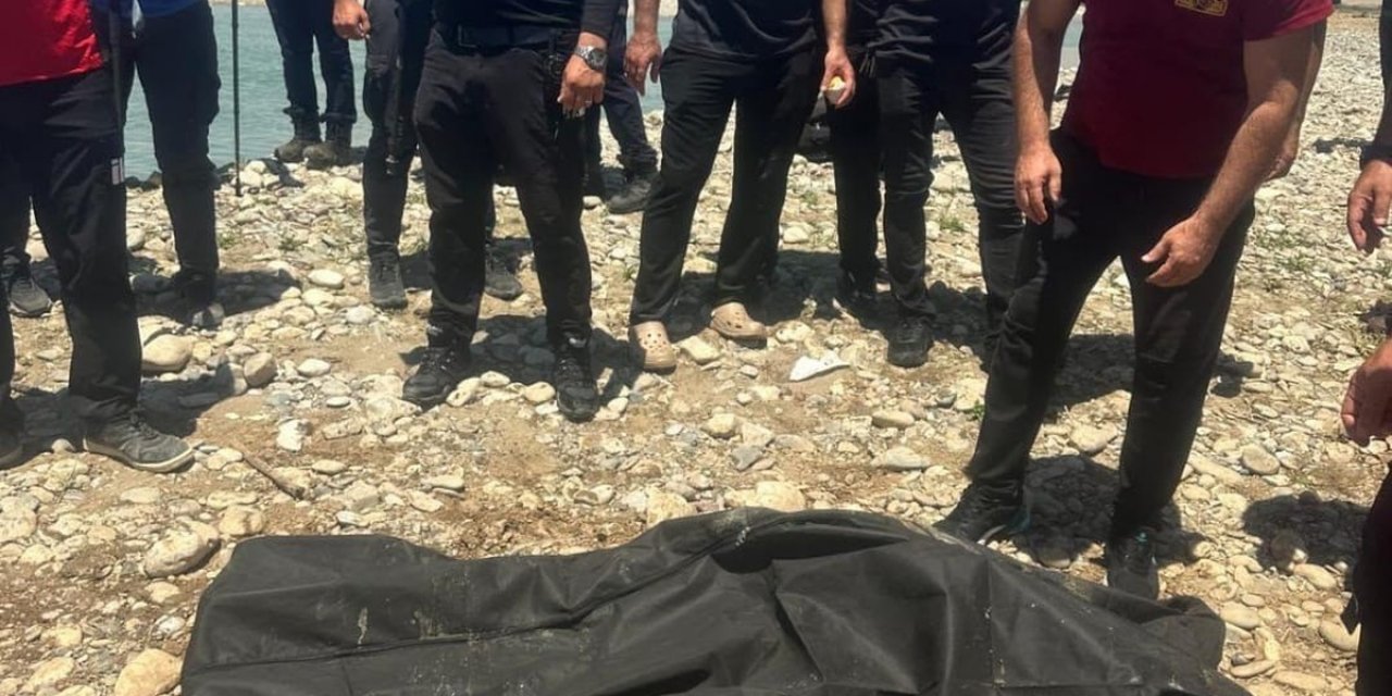 Batman Çayı'na Düşen 14 Yaşındaki Çocuğun Cansız Bedeni Bu Sabah Bulundu
