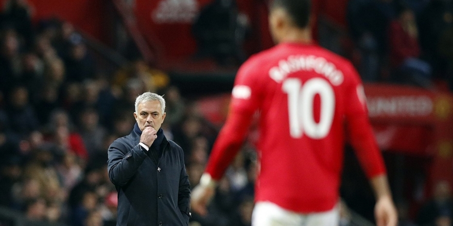 Mourinho İlk Yenilgisini Eski Takımı Manchester United'dan Aldı