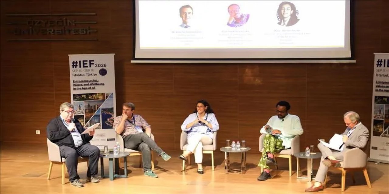 Uluslararası Girişimcilik Forumu'nda Yapay Zekanın İş Dünyasına Etkileri Ele Alındı