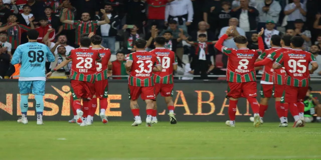 Şampiyonluk Bekledikleri Sezona Felaketle Başladılar