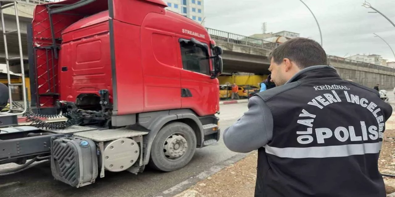 Uşak'ta Tırın Çarptığı 74 Yaşındaki Yaya Hastanede Hayatını Kaybetti