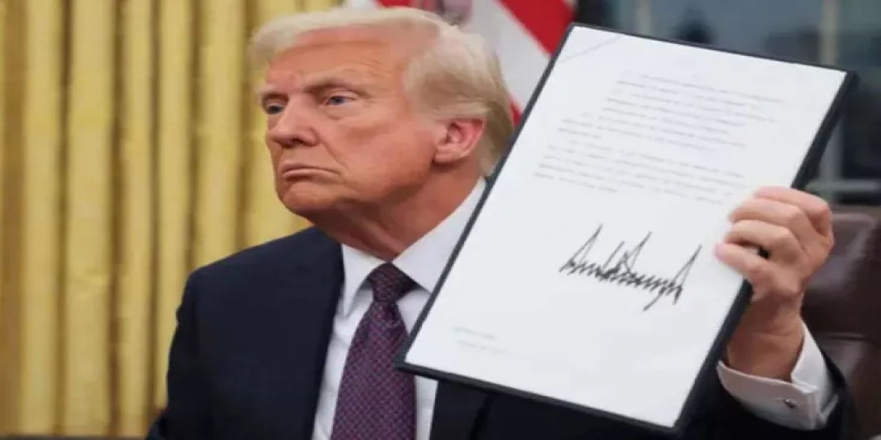 Trump, Resmi Evraklarda 'Süper Zeka' İfadesini Zorunlu Kılan Kararnameyi İmzaladı