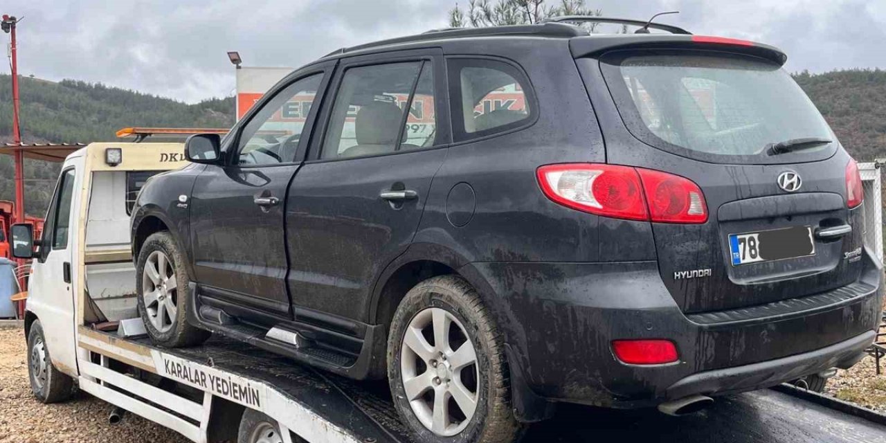 Karabük'te Bölünmüş Yolda Ters Yönde İlerleyen Sürücüye 90 Bin Lira Ceza Kesildi