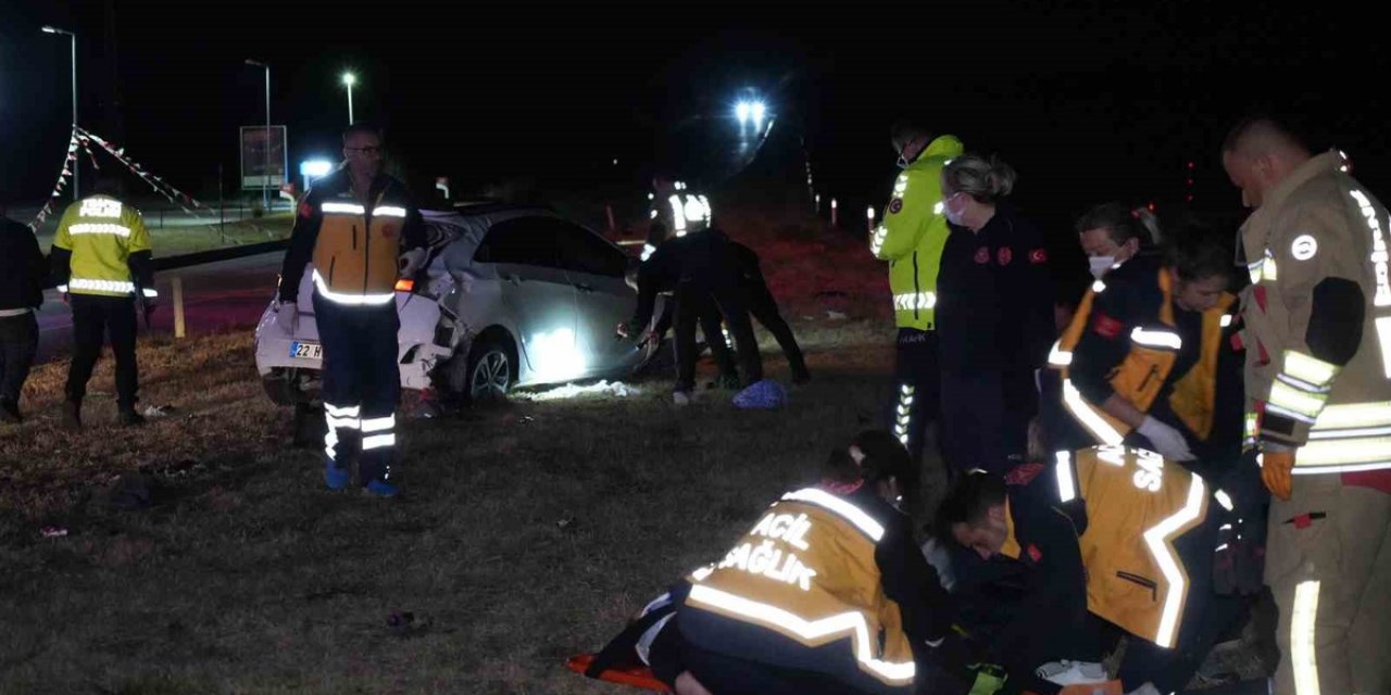 Edirne-Havsa Yolunda Takla Atan Otomobilde Sürücü Ağır, 2 Kadın Yolcu Yaralandı