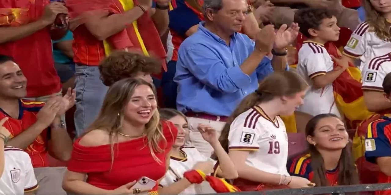 İşte Futbol Bu! 41 Yaşında Oyuna Girdi, Tüm Stat Ayağa Kalktı