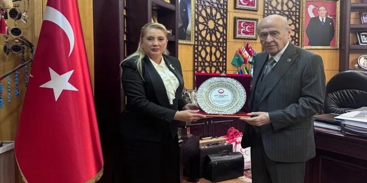MHP Genel Başkanı Bahçeli, Türkiye Şehit Yakınları Ve Gaziler Dayanışma Vakfı Başkanı Gürs İle Görüştü