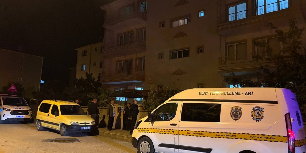Erzincan Akşemsettin'de 4. Kattan Düşen 77 Yaşındaki Kadın Hastanede Yaşamını Yitirdi