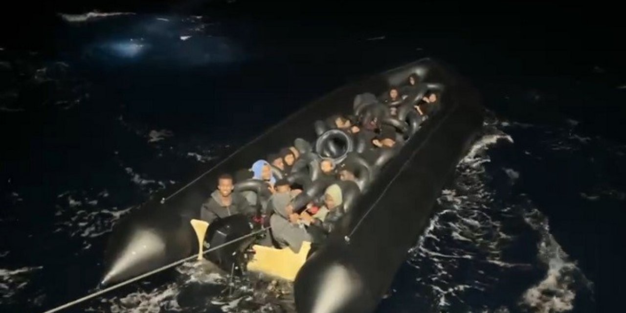 Aydın Didim Açıklarında 4'ü Çocuk 34 Düzensiz Göçmeni Sahil Güvenlik Yakaladı