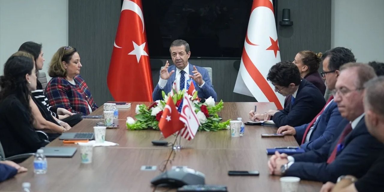 KKTC Dışişleri Bakanı Ertuğruloğlu'ndan Washington'da "İki Komşu Egemen Eşit Devlet" Vurgusu