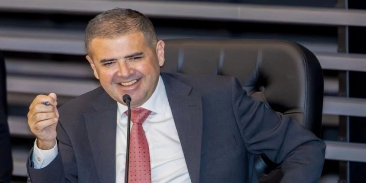 Mezitli Belediye Başkanı Hakkında Silahlı Saldırı Soruşturması: Yeni Parti İl Binası Ve Çağın Medya Saldırısı