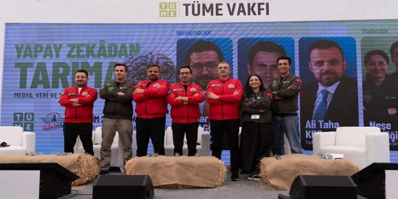 "Yapay Zekadan Tarıma: Medya, Veri Ve Yeni Nesil Teknoloji" Başlıklı Panel Düzenlendi