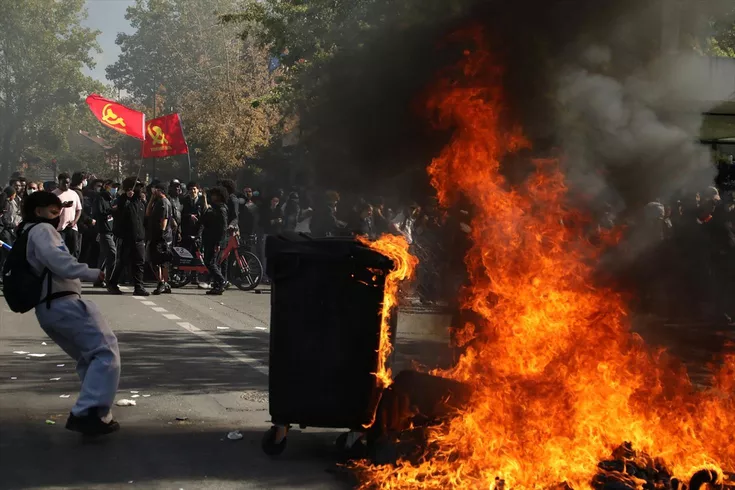 Fransa’da Eğitim Protestoları Büyüyor: 400’den Fazla Okul Kapatıldı