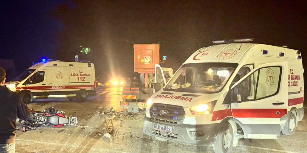 İnegöl'de Motosikletle Çarpışan Kamyonetin Sürücüsü Gözaltına Alındı, 1 Kişi Öldü