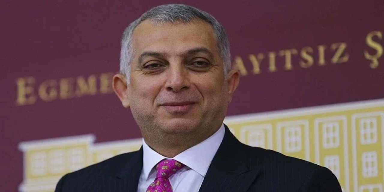Metin Külünk’ten Gündem Sarsacak Çıkış: “Fon Krizinin AK Parti’ye Ödettirdiği Bedelin Farkında Mıyız?”
