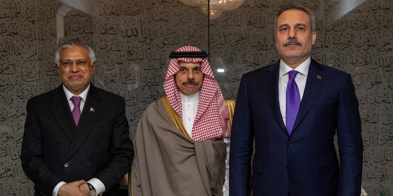 Mekke Savunma İttifakı, Riyad'da Toplandı! Olağanüstü Zirve Sonrası İlk Açıklama