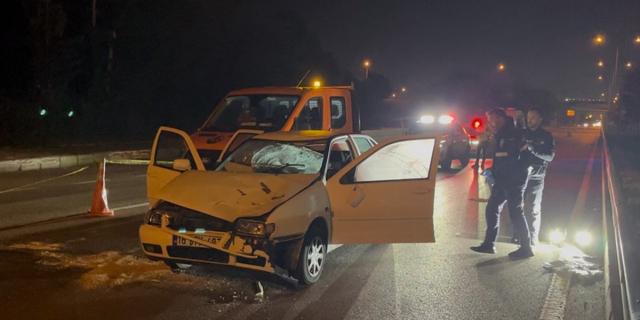 Bursa'da Otomobilin Çarptığı Kişi Metrelerce Savruldu, Hastanede Hayatını Kaybetti