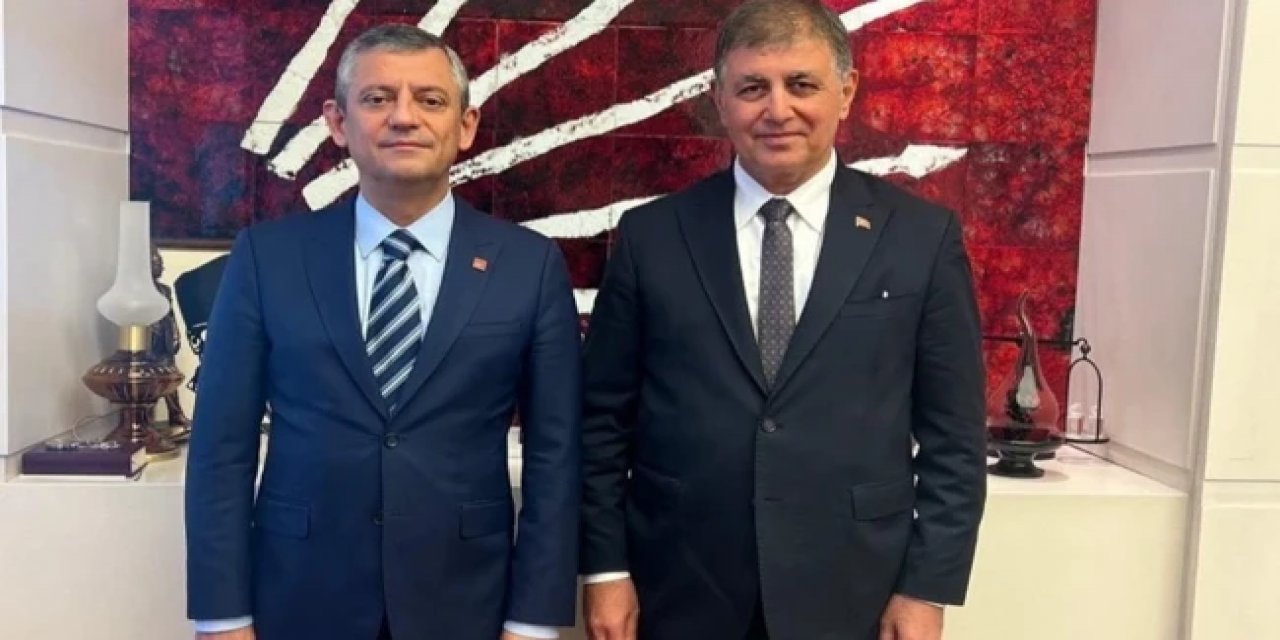 Özgür Özel'den Cemil Tugay'a Çok Sert Sözler! ‘Hain Oğlu Haindir…’