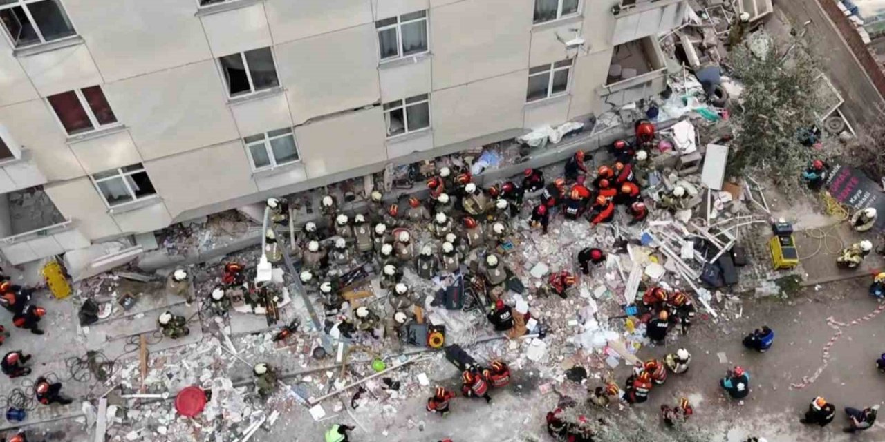 Maltepe'de 7 Katlı Bina Çöktü, Soruşturmaya 1 Başsavcı Vekili Ve 2 Savcı Atandı