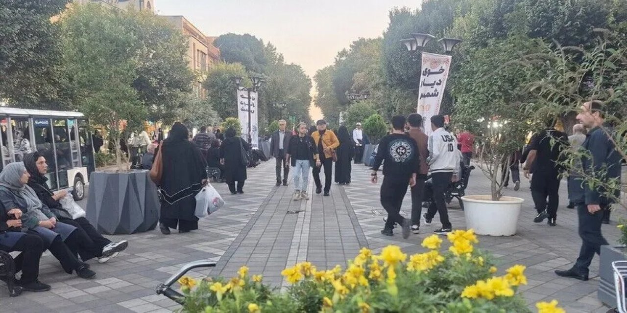 İran'da Kültürün Ve Ticaretin Buluştuğu Hoy Kenti, Geçmişiyle De Tarihe Işık Tutuyor