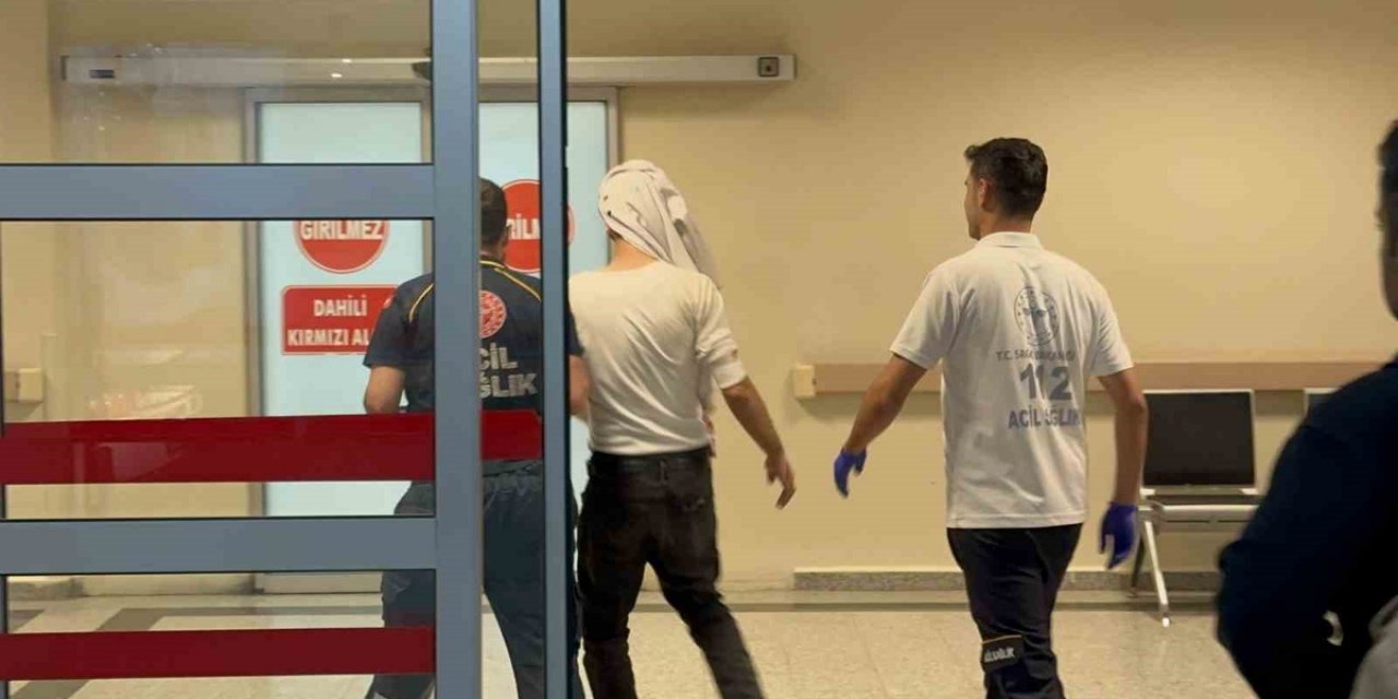 Adıyaman'da Park Yakınında 3 Şahsın Bıçaklı Saldırısına Uğrayan Kişi Yaralandı