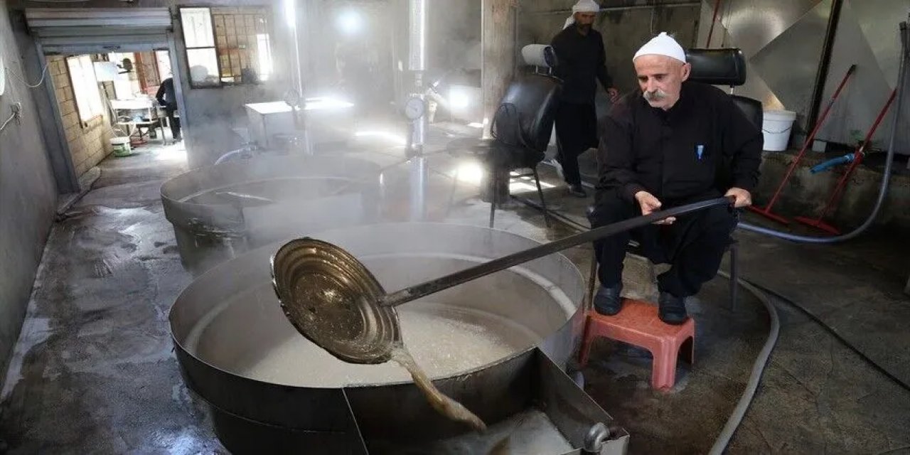 Lübnan'da Üreticiler, İsrail Saldırıları Sürerken Asırlık Pekmez Geleneğini Yaşatıyor