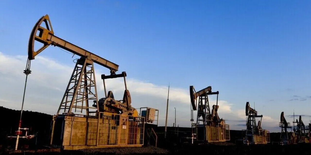 Putin, ABD'ye Ve Dünyaya Petrol Tedarik Etmeye Hazır Olduklarını Belirtti
