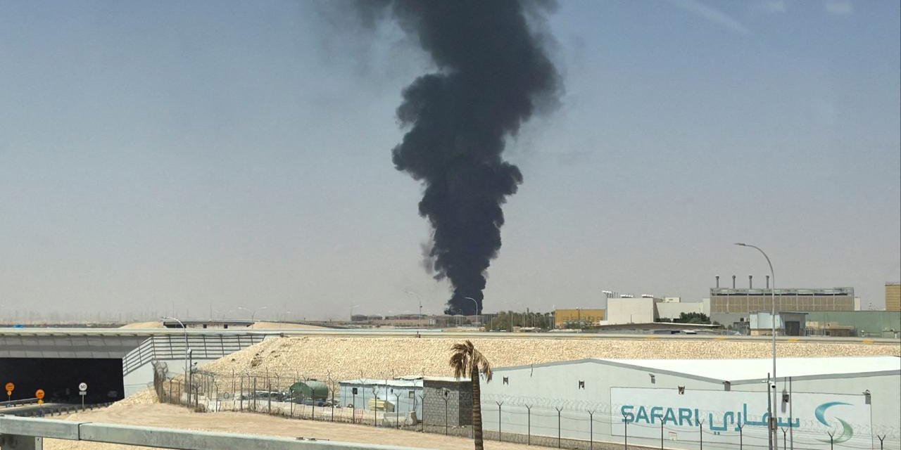 Riyad'daki Havalimanına Yeniden Saldırı Düzenlendi
