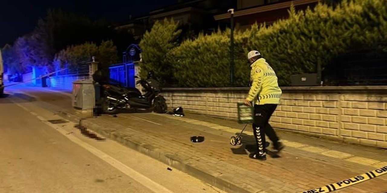 Bursa Nilüfer'de 20 Metre Kontrolünü Toparlayamayan Motosikletli Trafoya Çarpıp Öldü