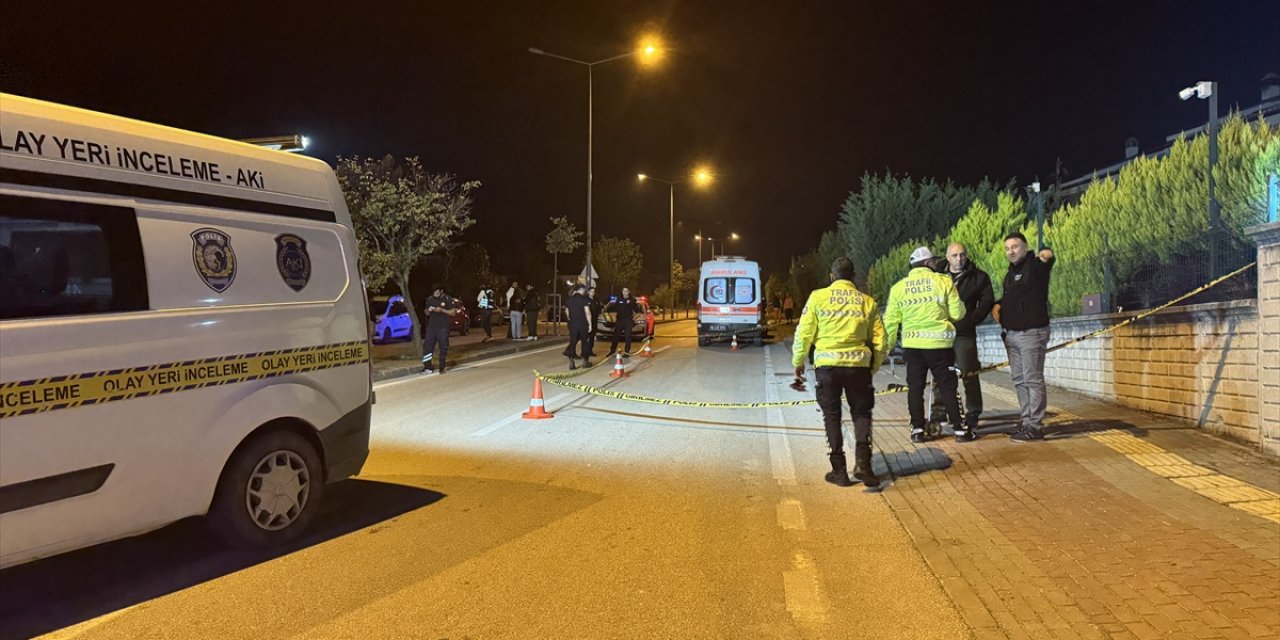 Bursa Nilüfer'de Motosiklet Sürücüsü Elektrik Panosuna Çarparak Hayatını Kaybetti