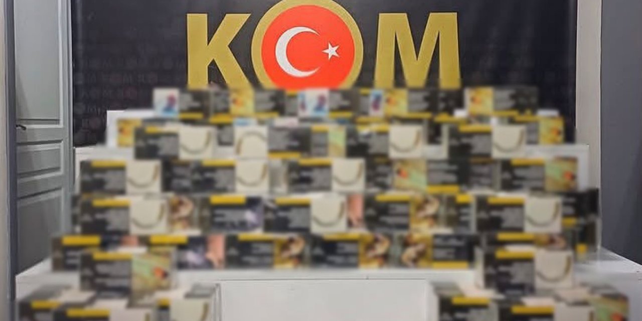 Isparta'da Polis, 24 Bin Bandrolsüz Makaron Ve Bin 180 Kaçak Sigara Ele Geçirdi