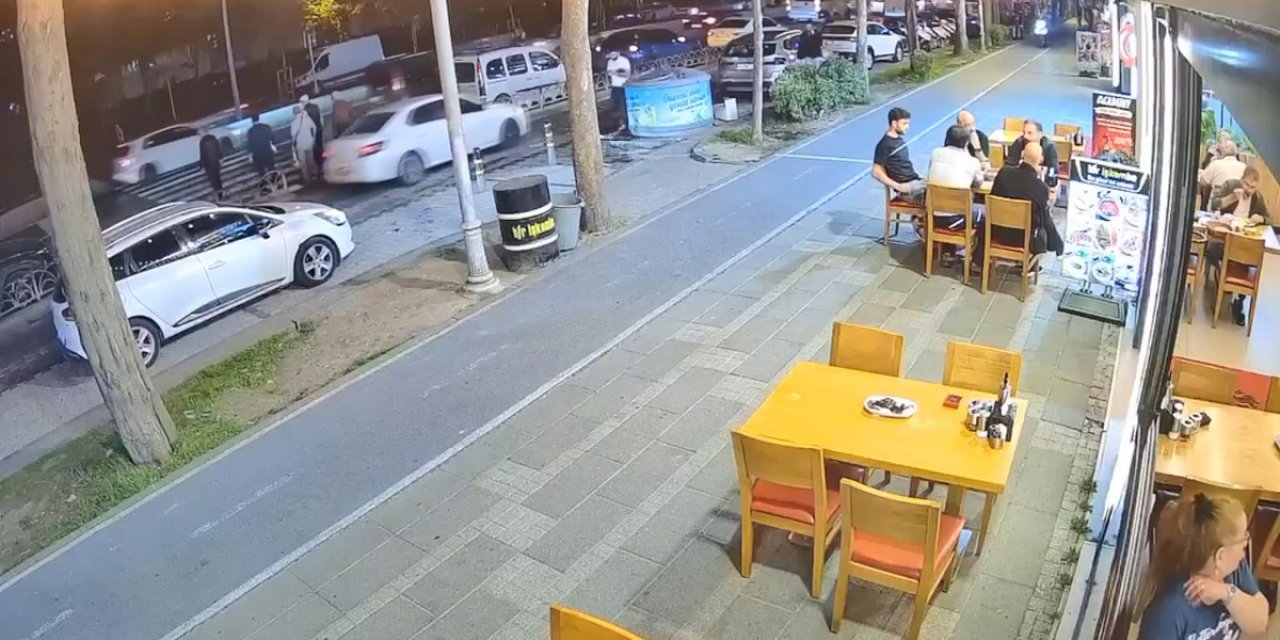 Beylikdüzü'nde Yere Düşen Hakan Ercan'a Motosiklet Çarptı, 65 Yaşındaki Adam Öldü