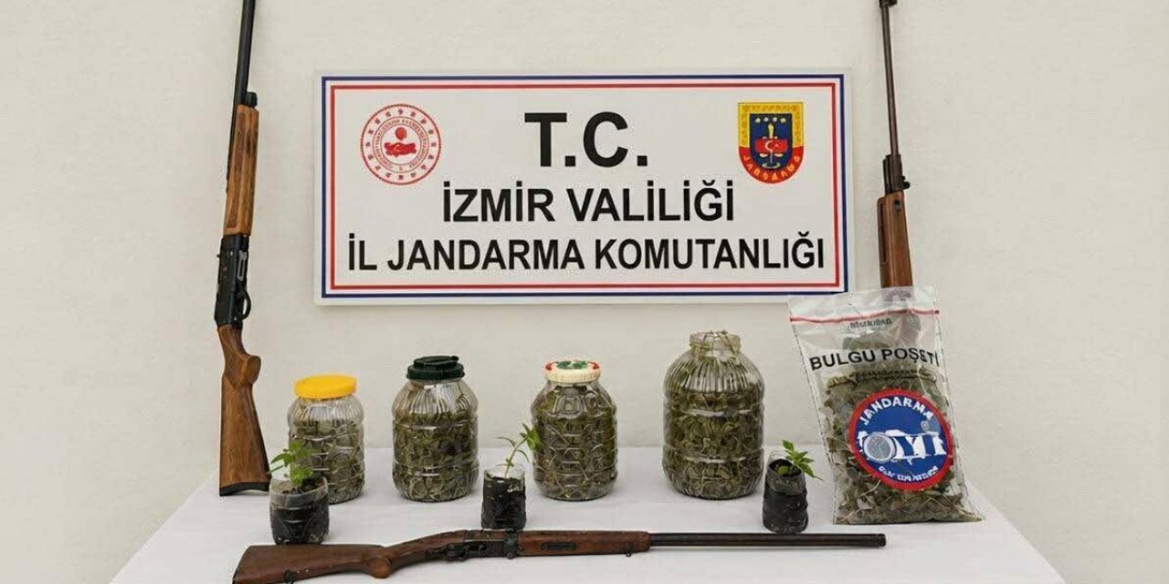 Ödemiş'te Jandarma Şüphelinin Evinde Esrar Ve 3 Tüfek Ele Geçirdi, Şüpheli Tutuklandı