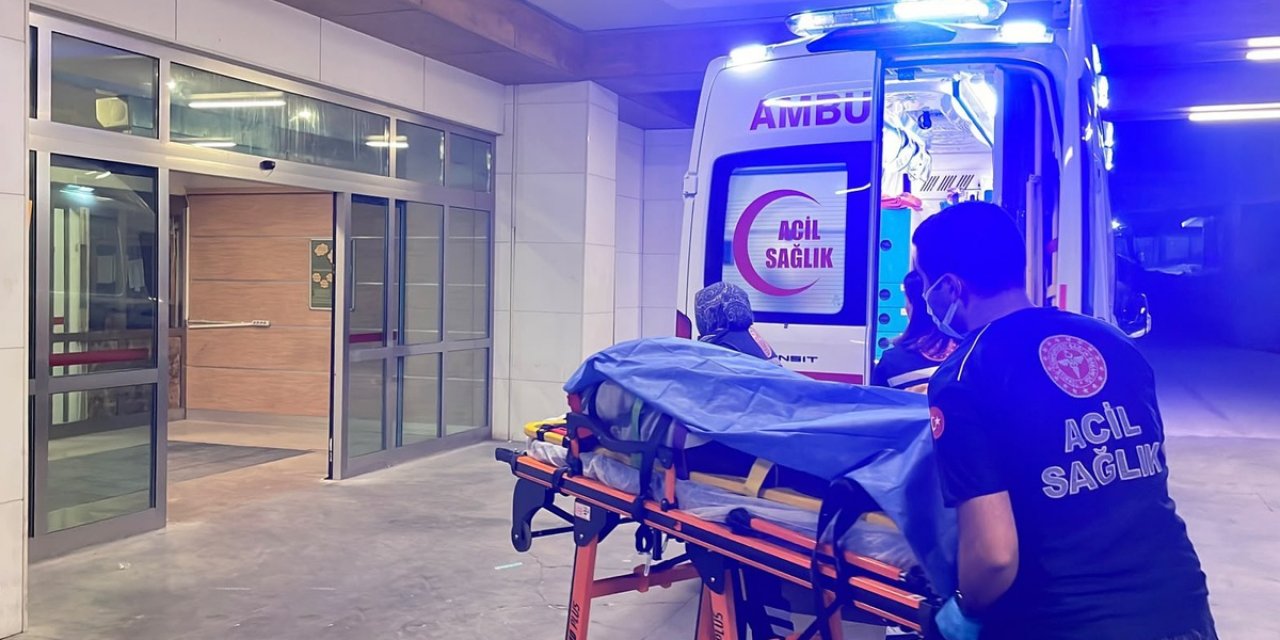 Karaman’da Hafif Ticari Aracın Çarptığı Kadın Yaralandı