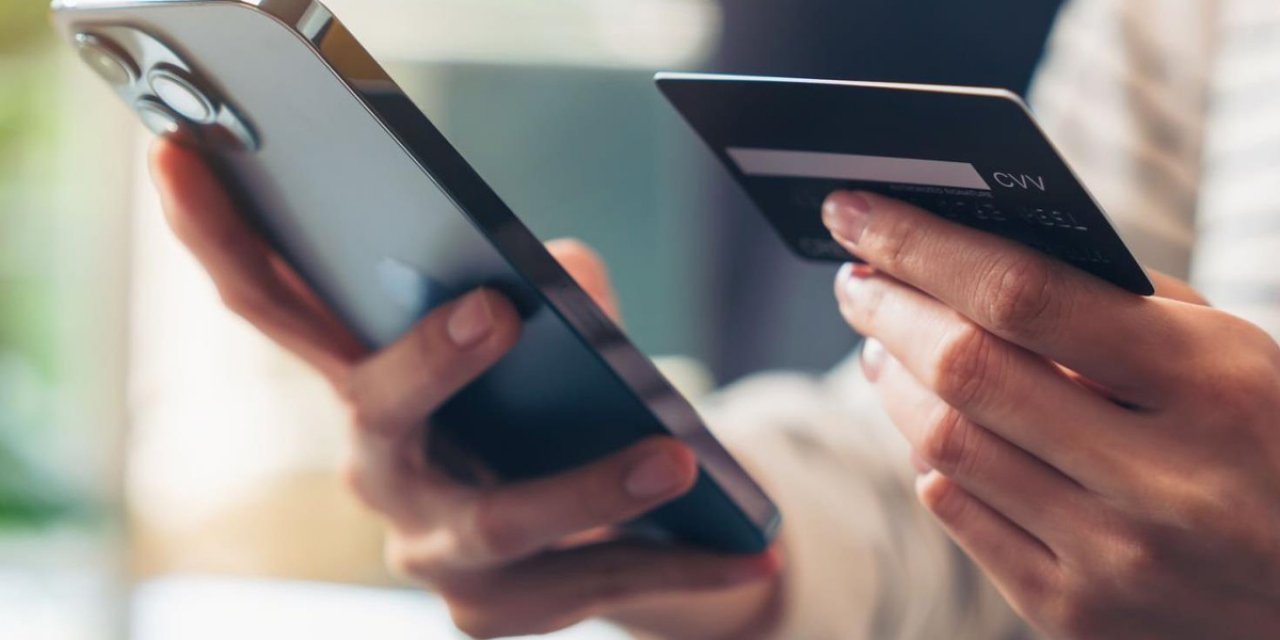 Bankalarda Yeni Dönem Başladı! Araba Satıp Telefon Kiralıyorlar