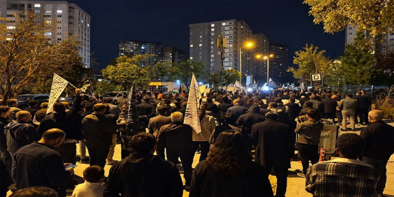 Azerbaycan'daki Başörtüsü Kısıtlamalarına Türkiye'den Tepki: Hicab Yasaklanamaz!