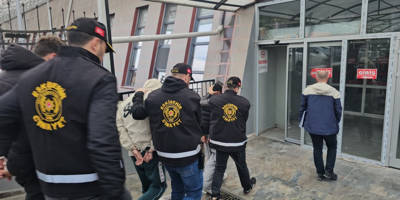 Eskişehir'de F.A.'nın Yaralandığı Kavgayla İlgili 2 Şüpheli Tutuklandı
