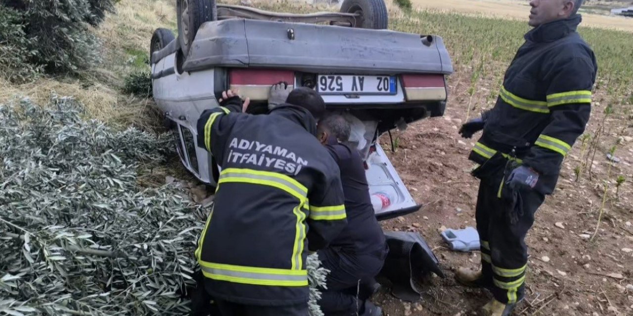 Adıyaman'da Takla Atan Otomobilde Sıkışan Yaralı Sürücü İtfaiye Ekiplerince Kurtarıldı